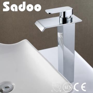 Single Bar Handle Deck Mounted Waterfall Basin Faucet